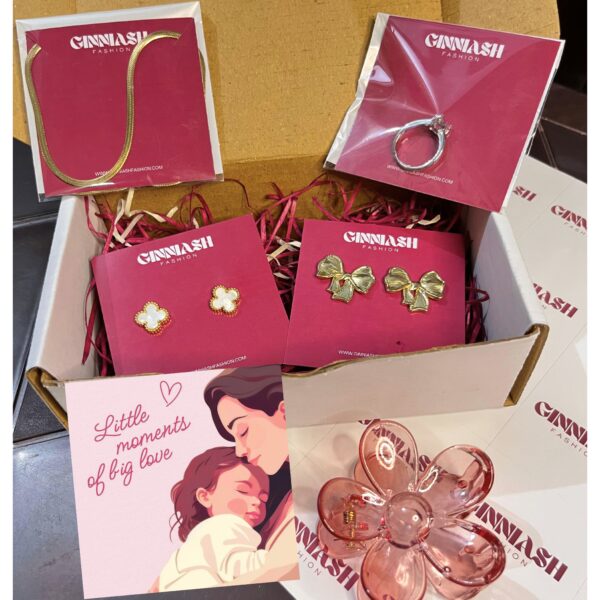 Best Mother’s Day Gift Hamper 2025 – Premium Jewelry Box for Mom by GINNIASH FASHION