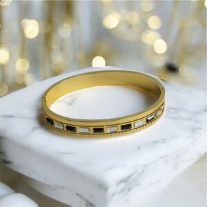 18K Gold Plated Geometric Black & White Stone Bangle