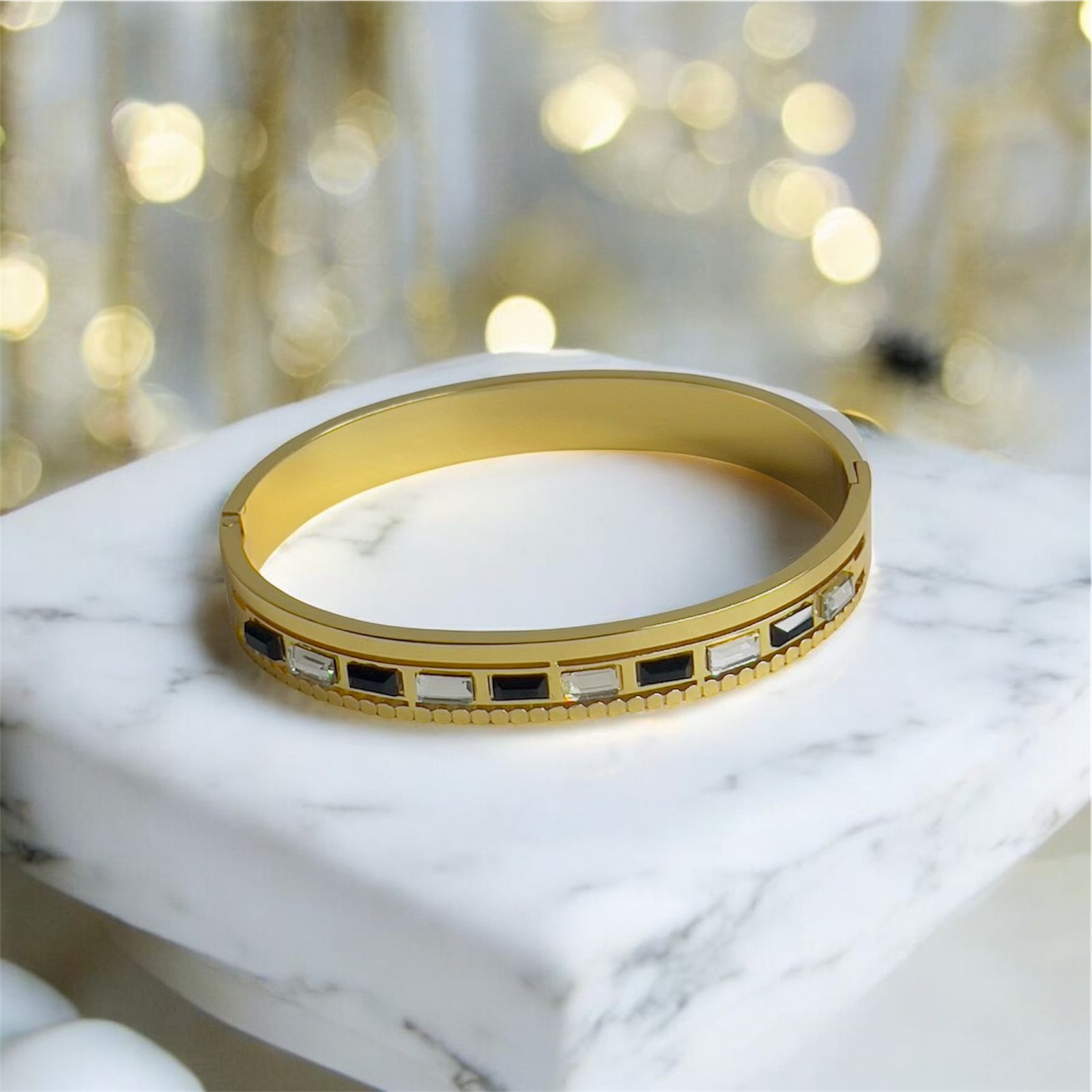 18K Gold Plated Geometric Black & White Stone Bangle