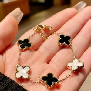 Black and White Reversible Clover Bracelet