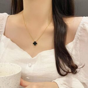 Black Single Clover Necklace