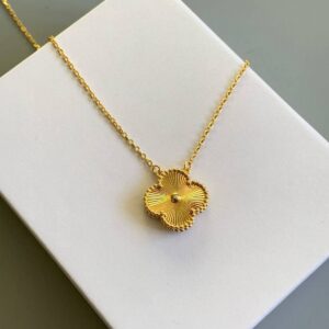 Gold Clover Pendant Necklace