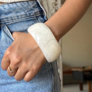 Ivory Swirl Wide Resin Bangle