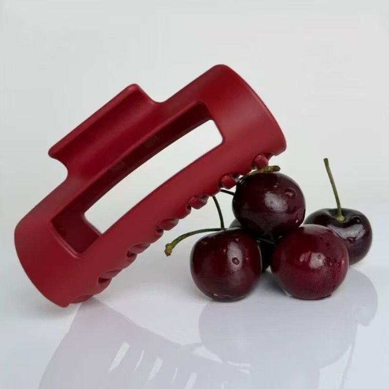 Bendable Claw Clip for Women – Matte Hair Claw Clip (Red & Black) - Image 3